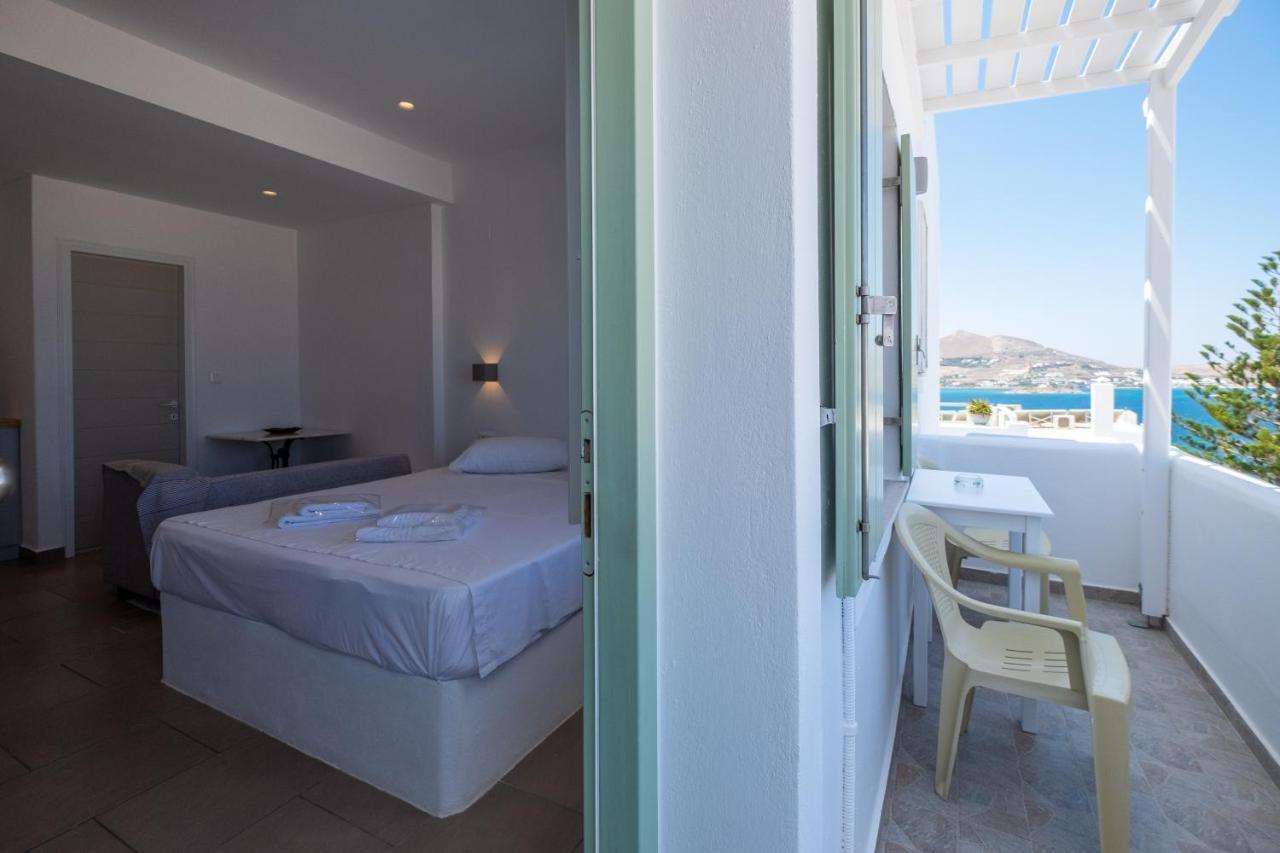 Lorenzo Studios And Suites Paros Nausa Exteriér fotografie