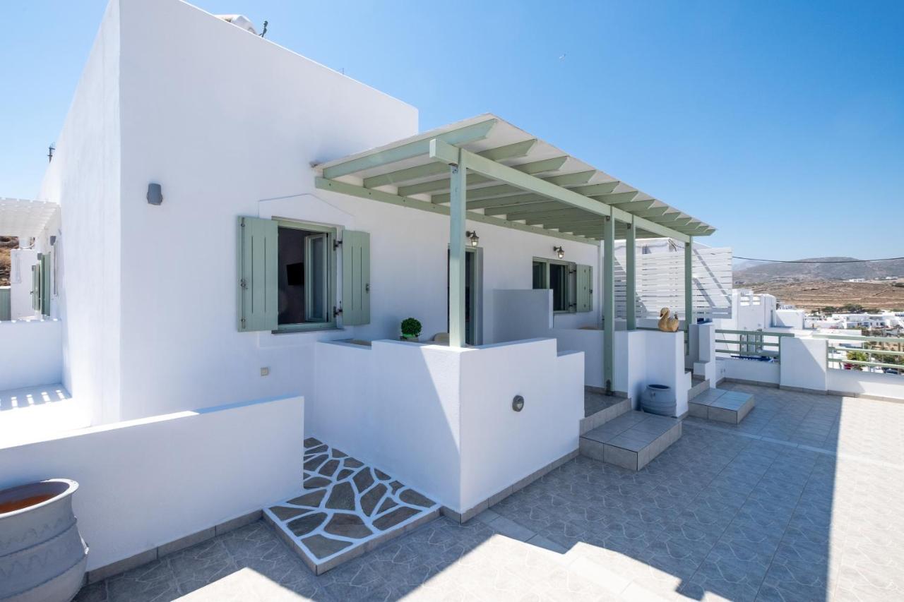 Lorenzo Studios And Suites Paros Nausa Exteriér fotografie