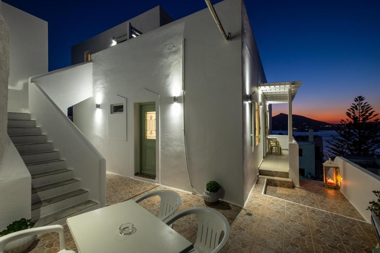 Lorenzo Studios And Suites Paros Nausa Exteriér fotografie